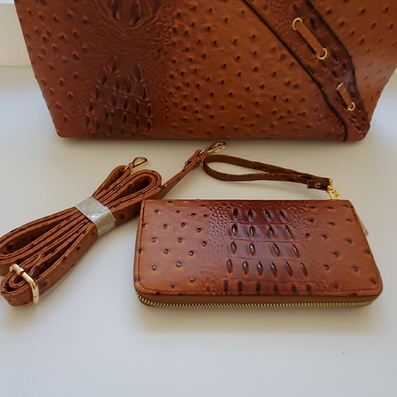 Large Satchel Ostrich Embossed Handbag/Wallet - Picture 8 of 8